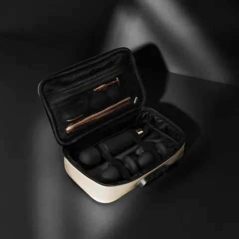Чехол для игрушек Dorcel DISCREET BOX LUXURY GOLD, кодовый замок, 27×16×7,62 см