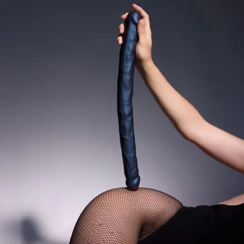 Двойной фаллоимитатор Strap-On-Me DOUBLE DONG REALISTIC DILDO — SNAKY METALLIC COLOR