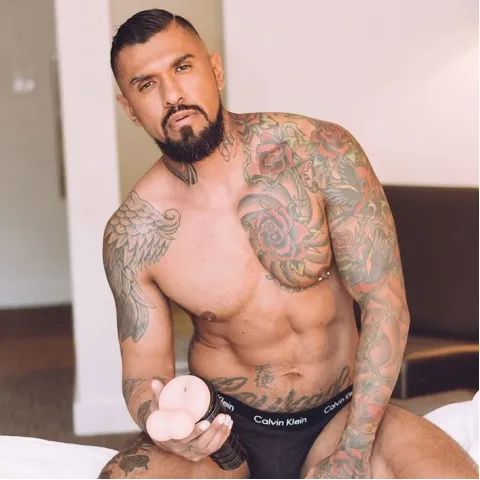 Мастурбатор «попка» Fleshlight FleshSack с мошонкой