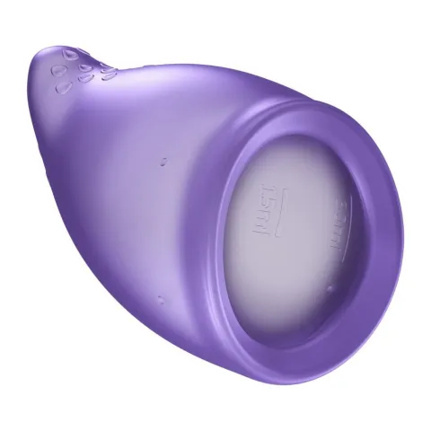 Менструальная чаша Fun Factory FUN CUP SIZE B Black Currant, многоразовая, диаметр 4,3 см, объём 30 мл