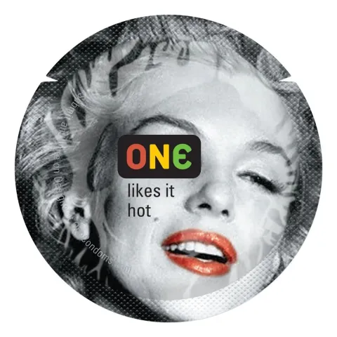Презерватив ONE Color Sensations ONE likes it hot, 1 шт, червоний, гладенький, зі змазкою