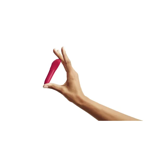Мощная вибратор-шарик Tango X Cherry Red от We-Vibe, 7 режимов вибрации, 8 уровней интенсивности
