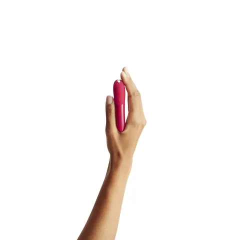 Мощная вибратор-шарик Tango X Cherry Red от We-Vibe, 7 режимов вибрации, 8 уровней интенсивности