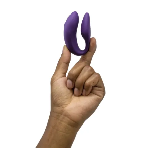 Смарт-вибратор для пар We-Vibe Chorus Purple, сенсорное управление вибрациями с помощью нажатия на пульт